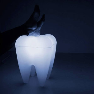 tooth lamp + chair