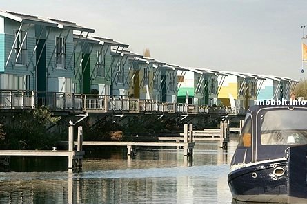 Floating houses