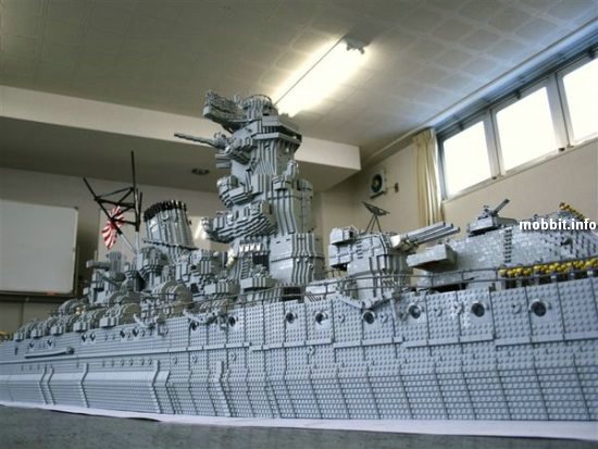 Самый большой в мире корабль из LEGO
