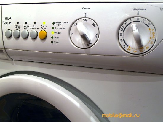 - LG KC910 Renoir