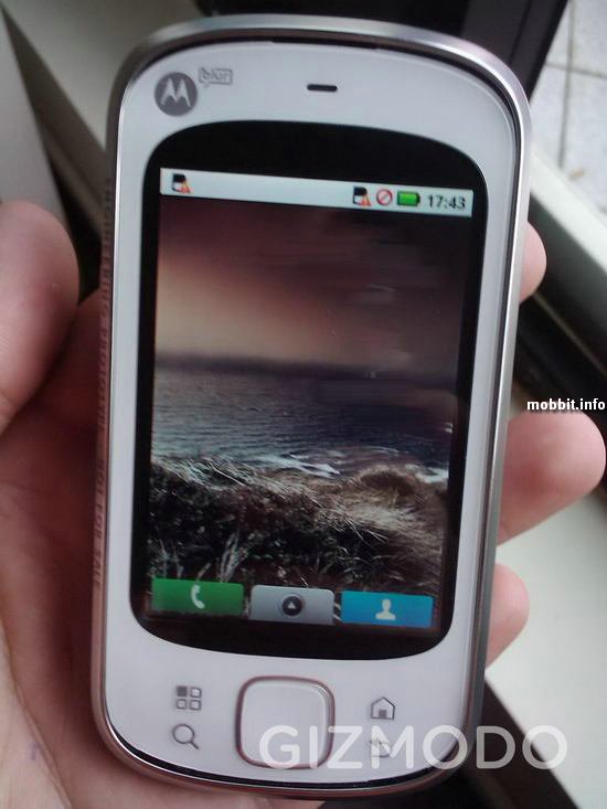 Загадочный Android-смартфон Motorola